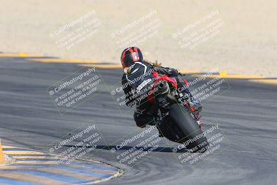 media/Dec-05-2024-Racers Edge (Thu) [[e102e0690b]]/3-B Group/Session 1 Turn 8 Backside/
